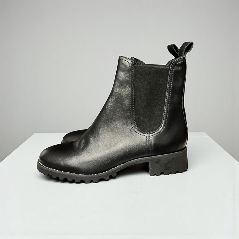 🌻NEW NWOT Soludos Black Leather Greenpoint Chelsea Boots Women's Size 8.5